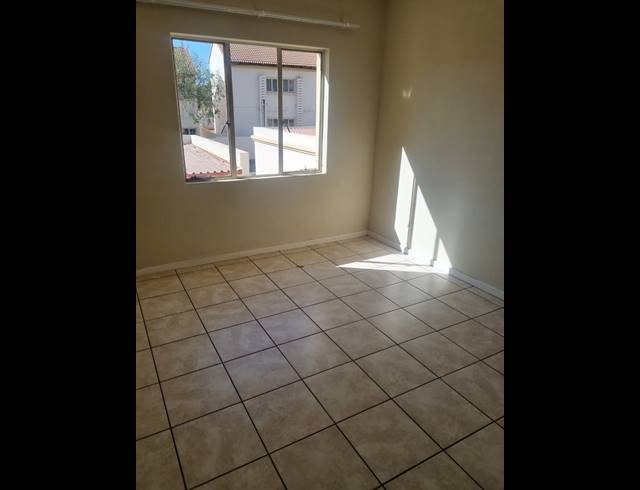 2 BEDROOM APARTMENT TO LET IN COUNTRY VIEW